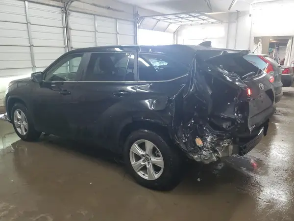5TDKDRAH6PS500919 2023 TOYOTA HIGHLANDER - Image 2