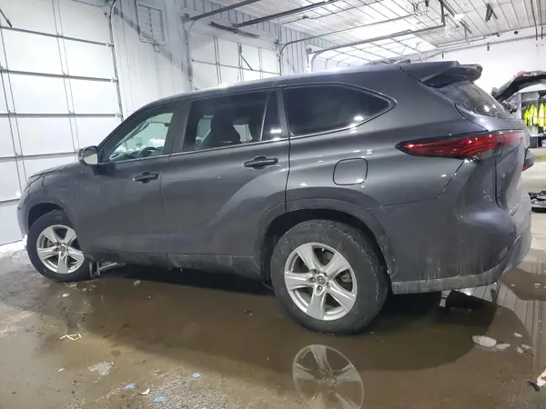 5TDKDRAH6PS509393 2023 TOYOTA HIGHLANDER - Image 2