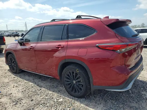 5TDKDRAH6PS518739 2023 TOYOTA HIGHLANDER - Image 2