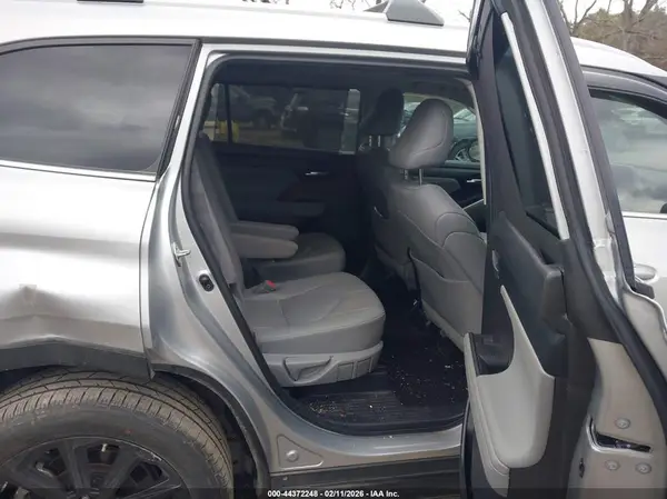 5TDKDRAH6PS518868 2023 TOYOTA HIGHLANDER - Image 8