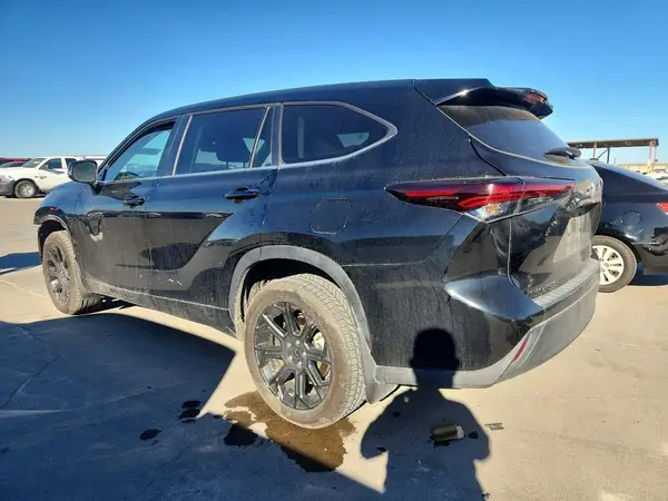 5TDKDRAH6RS053009 2024 TOYOTA HIGHLANDER - Image 2