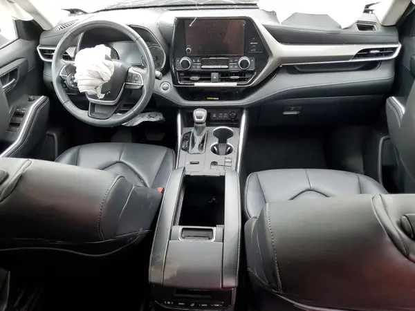 5TDKDRAH6RS535608 2024 TOYOTA HIGHLANDER - Image 8