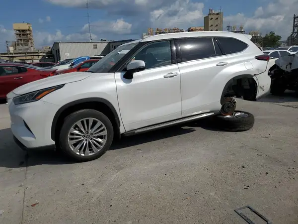 5TDKDRAH6RS535933 2024 TOYOTA HIGHLANDER - Image 1