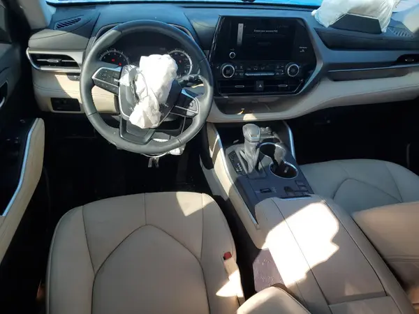 5TDKDRAH6RS536631 2024 TOYOTA HIGHLANDER - Image 8