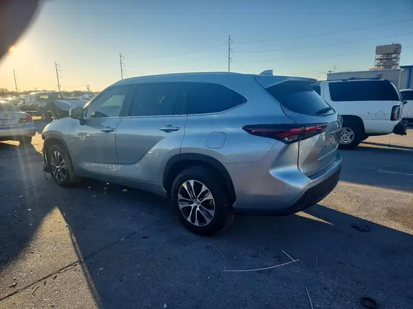 5TDKDRAH6RS538413 2024 TOYOTA HIGHLANDER - Image 2