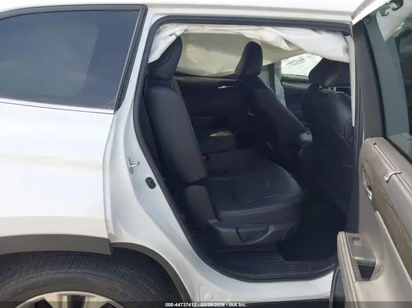 5TDKDRAH6RS540369 2024 TOYOTA HIGHLANDER - Image 8