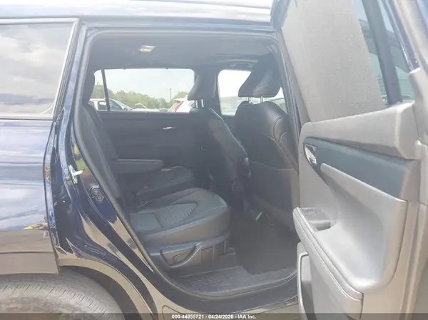 5TDKDRAH6RS542316 2024 TOYOTA HIGHLANDER - Image 8