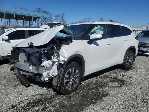 5TDKDRAH6RS547709 2024 TOYOTA HIGHLANDER - Image 1