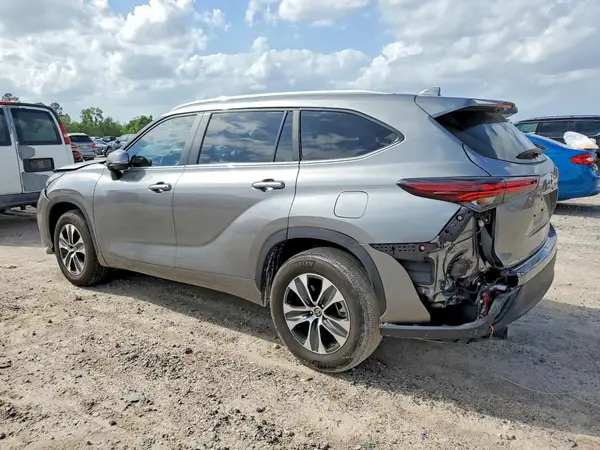 5TDKDRAH6SS551202 2025 TOYOTA HIGHLANDER - Image 2