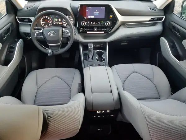 5TDKDRAH6SS556500 2025 TOYOTA HIGHLANDER - Image 8