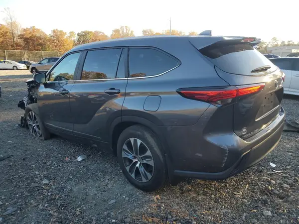 5TDKDRAH7PS001126 2023 TOYOTA HIGHLANDER - Image 2
