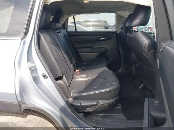 5TDKDRAH7PS003927 2023 TOYOTA HIGHLANDER - Image 8