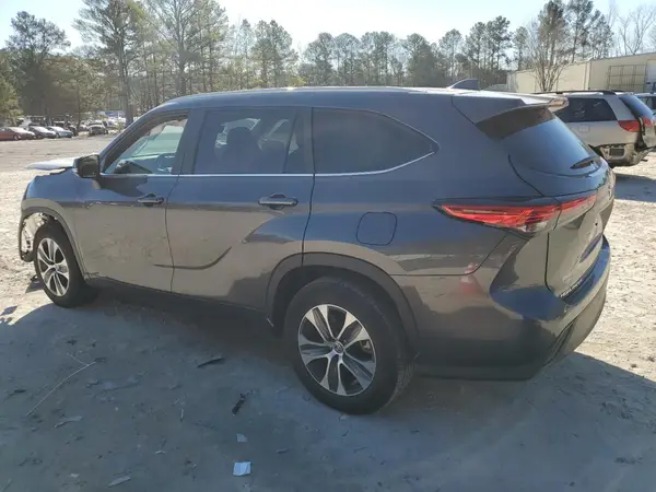 5TDKDRAH7PS006987 2023 TOYOTA HIGHLANDER - Image 2