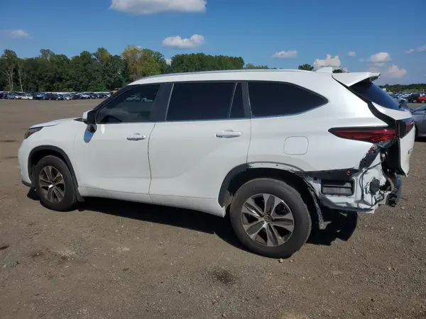 5TDKDRAH7PS010540 2023 TOYOTA HIGHLANDER - Image 2