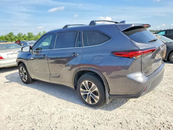 5TDKDRAH7PS018346 2023 TOYOTA HIGHLANDER - Image 2