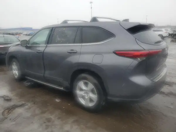 5TDKDRAH7PS019383 2023 TOYOTA HIGHLANDER - Image 2