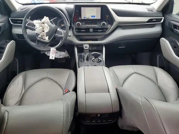 5TDKDRAH7PS022672 2023 TOYOTA HIGHLANDER - Image 8