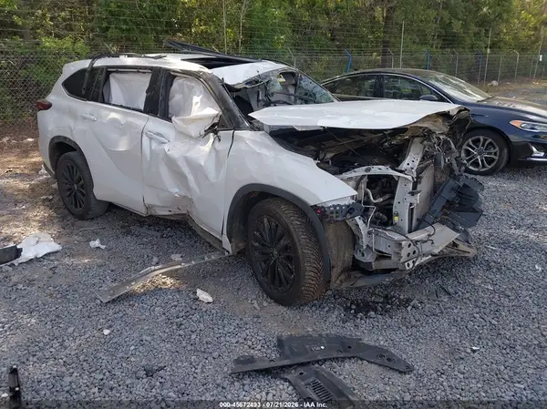 5TDKDRAH7PS023448 2023 TOYOTA HIGHLANDER - Image 1