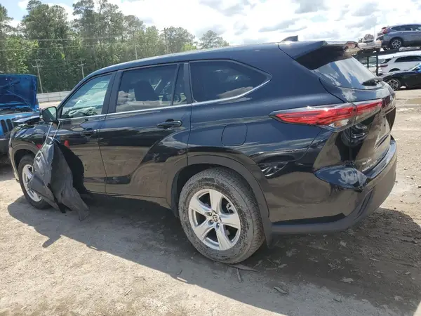 5TDKDRAH7PS023661 2023 TOYOTA HIGHLANDER - Image 2