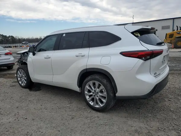 5TDKDRAH7PS028150 2023 TOYOTA HIGHLANDER - Image 2
