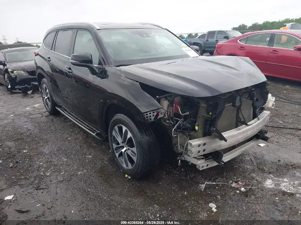 5TDKDRAH7PS030724 2023 TOYOTA HIGHLANDER - Image 1