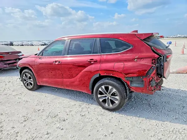 5TDKDRAH7PS036863 2023 TOYOTA HIGHLANDER - Image 2