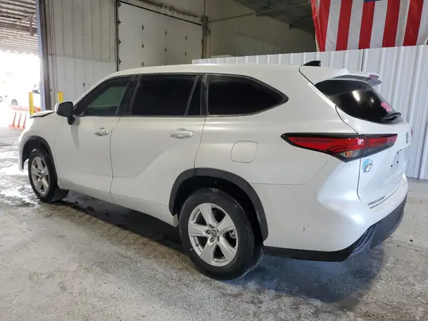 5TDKDRAH7PS501173 2023 TOYOTA HIGHLANDER - Image 2