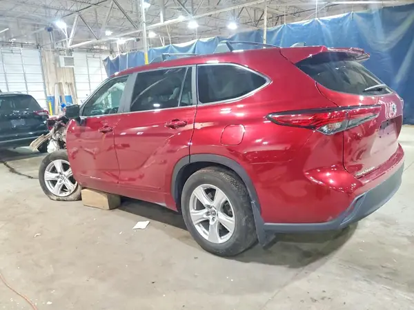 5TDKDRAH7PS501366 2023 TOYOTA HIGHLANDER - Image 2
