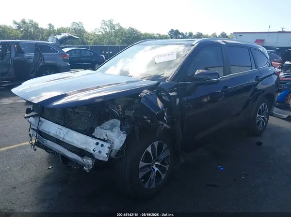 5TDKDRAH7PS503361 2023 TOYOTA HIGHLANDER - Image 2