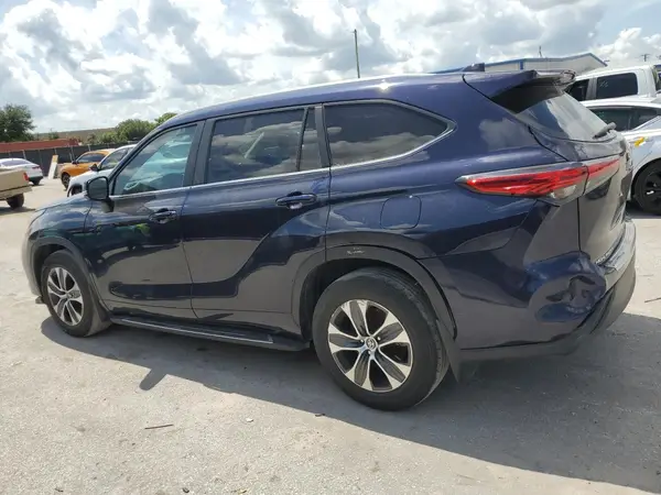5TDKDRAH7PS504431 2023 TOYOTA HIGHLANDER - Image 2