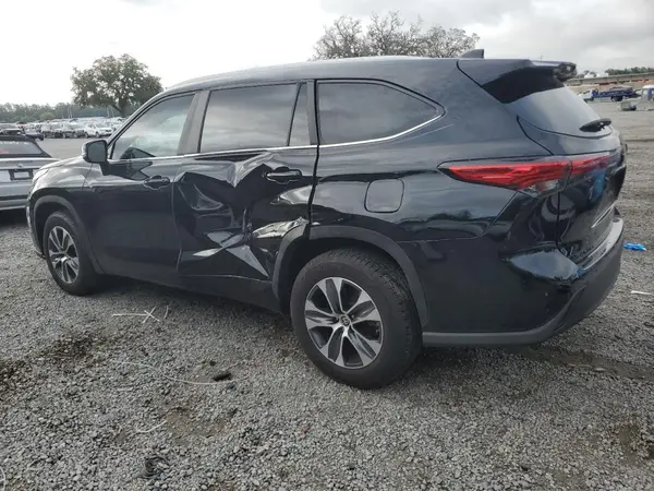 5TDKDRAH7PS504865 2023 TOYOTA HIGHLANDER - Image 2