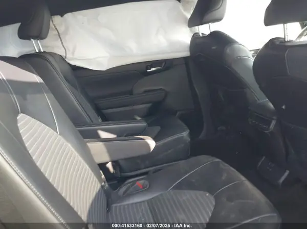 5TDKDRAH7PS508415 2023 TOYOTA HIGHLANDER - Image 8