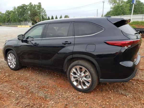 5TDKDRAH7PS512254 2023 TOYOTA HIGHLANDER - Image 2