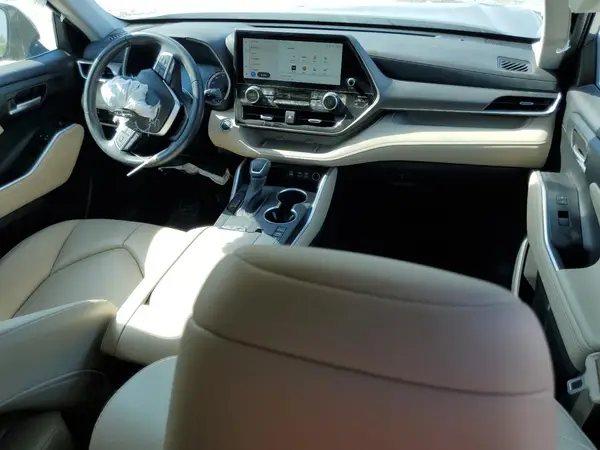 5TDKDRAH7PS520564 2023 TOYOTA HIGHLANDER - Image 8