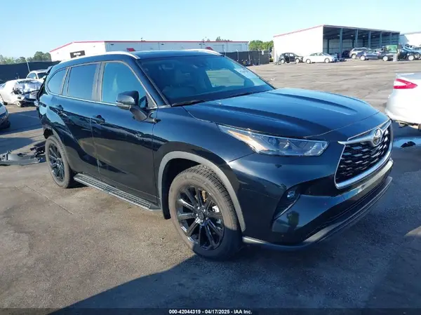 5TDKDRAH7PS525179 2023 TOYOTA HIGHLANDER - Image 1