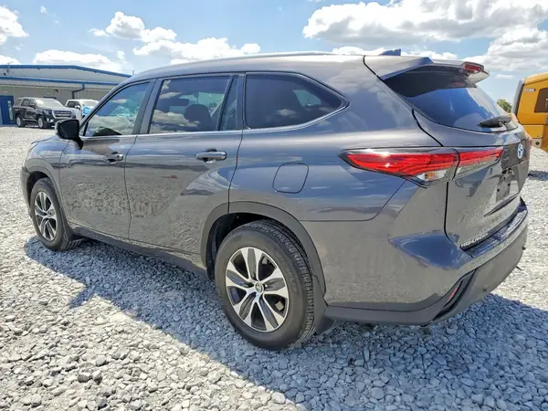 5TDKDRAH7PS527207 2023 TOYOTA HIGHLANDER - Image 2