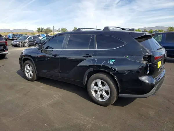 5TDKDRAH7RS050720 2024 TOYOTA HIGHLANDER - Image 2
