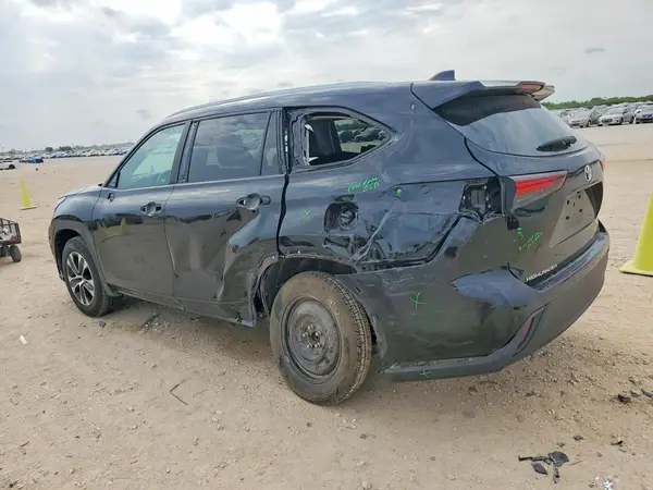 5TDKDRAH7RS053455 2024 TOYOTA HIGHLANDER - Image 2