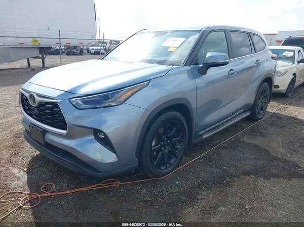 5TDKDRAH7RS054119 2024 TOYOTA HIGHLANDER - Image 2