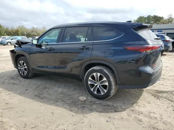5TDKDRAH7RS529686 2024 TOYOTA HIGHLANDER - Image 2