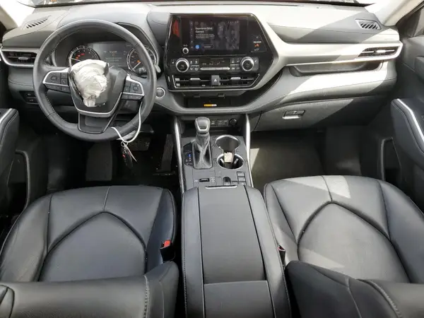 5TDKDRAH7RS529686 2024 TOYOTA HIGHLANDER - Image 8