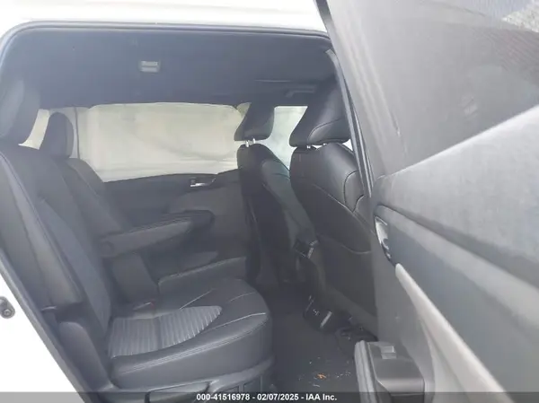 5TDKDRAH7RS534676 2024 TOYOTA HIGHLANDER - Image 8