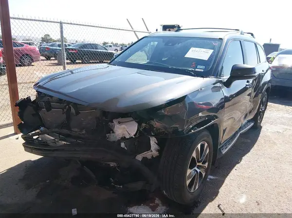 5TDKDRAH7SS550642 2025 TOYOTA HIGHLANDER - Image 2