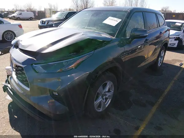 5TDKDRAH7SS553914 2025 TOYOTA HIGHLANDER - Image 2