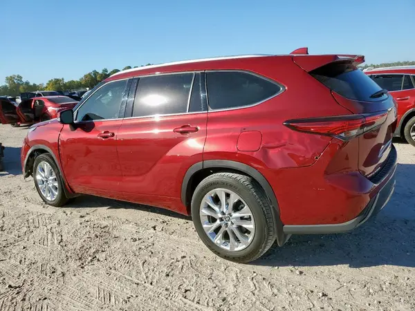5TDKDRAH8PS018825 2023 TOYOTA HIGHLANDER - Image 2