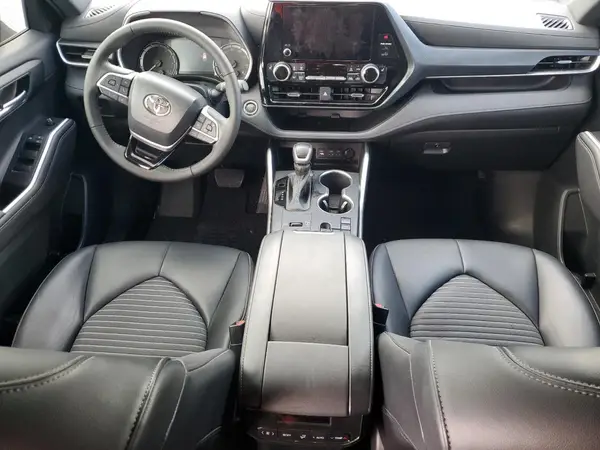 5TDKDRAH8PS025127 2023 TOYOTA HIGHLANDER - Image 8