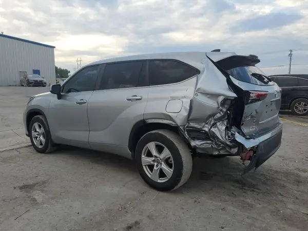 5TDKDRAH8PS036905 2023 TOYOTA HIGHLANDER - Image 2