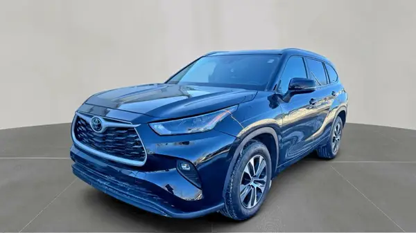 5TDKDRAH8PS041621 2023 TOYOTA HIGHLANDER - Image 2