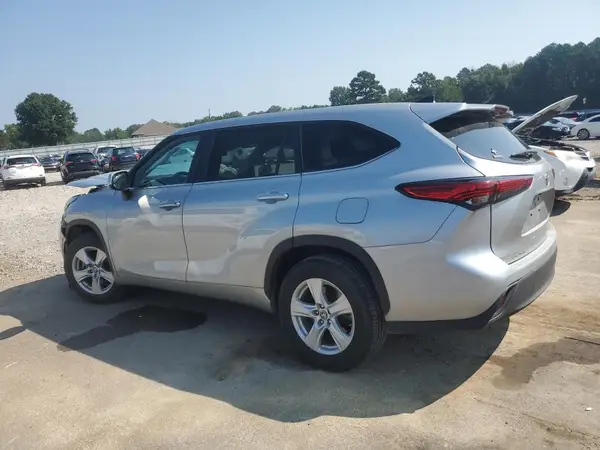 5TDKDRAH8PS047175 2023 TOYOTA HIGHLANDER - Image 2
