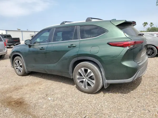 5TDKDRAH8PS501568 2023 TOYOTA HIGHLANDER - Image 2
